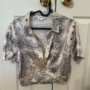 Superdown Jenela twist front shirt- size small